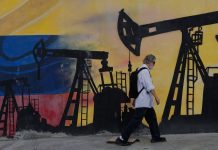 The U.S.-Venezuela oil deal won’t lower your gas prices. Here’s what you need to know