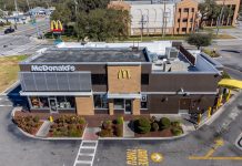McDonald’s Sell-Off Hits 30% as Big Mac Inflation Spurs Pushback